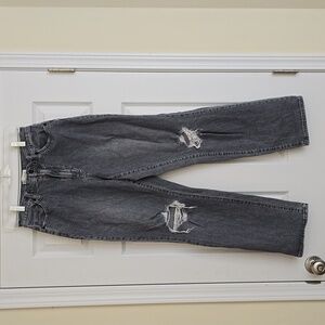 Universal Thread Jeans. Size 6